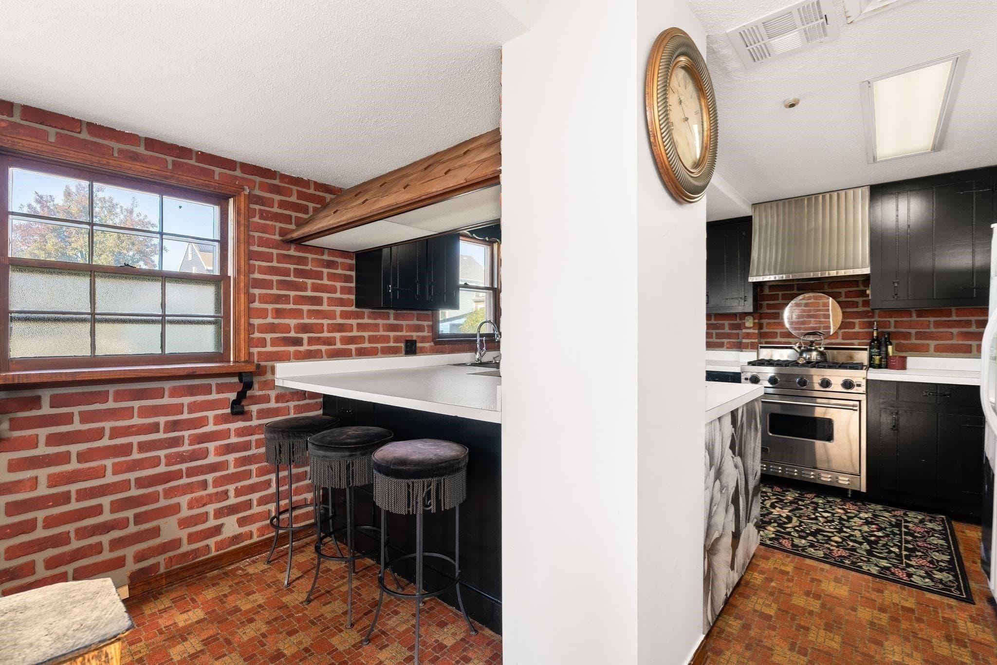 Single Family Residence at 25 Macy St, Quincy MA 02169, Quincy, photo 12 of 36