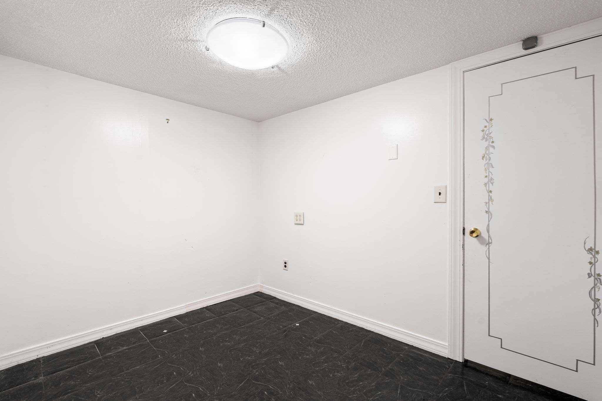 Single Family Residence at 25 Macy St, Quincy MA 02169, Quincy, photo 26 of 36