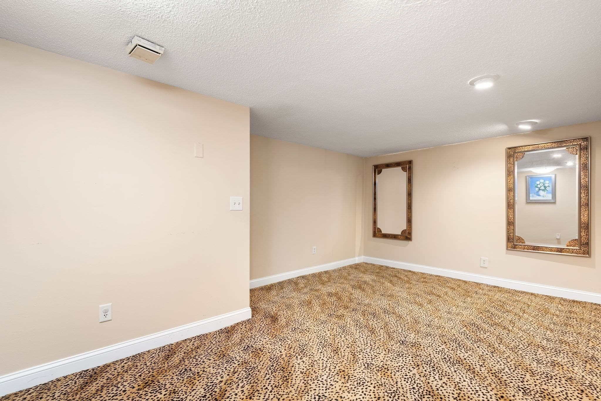 Single Family Residence at 25 Macy St, Quincy MA 02169, Quincy, photo 22 of 36