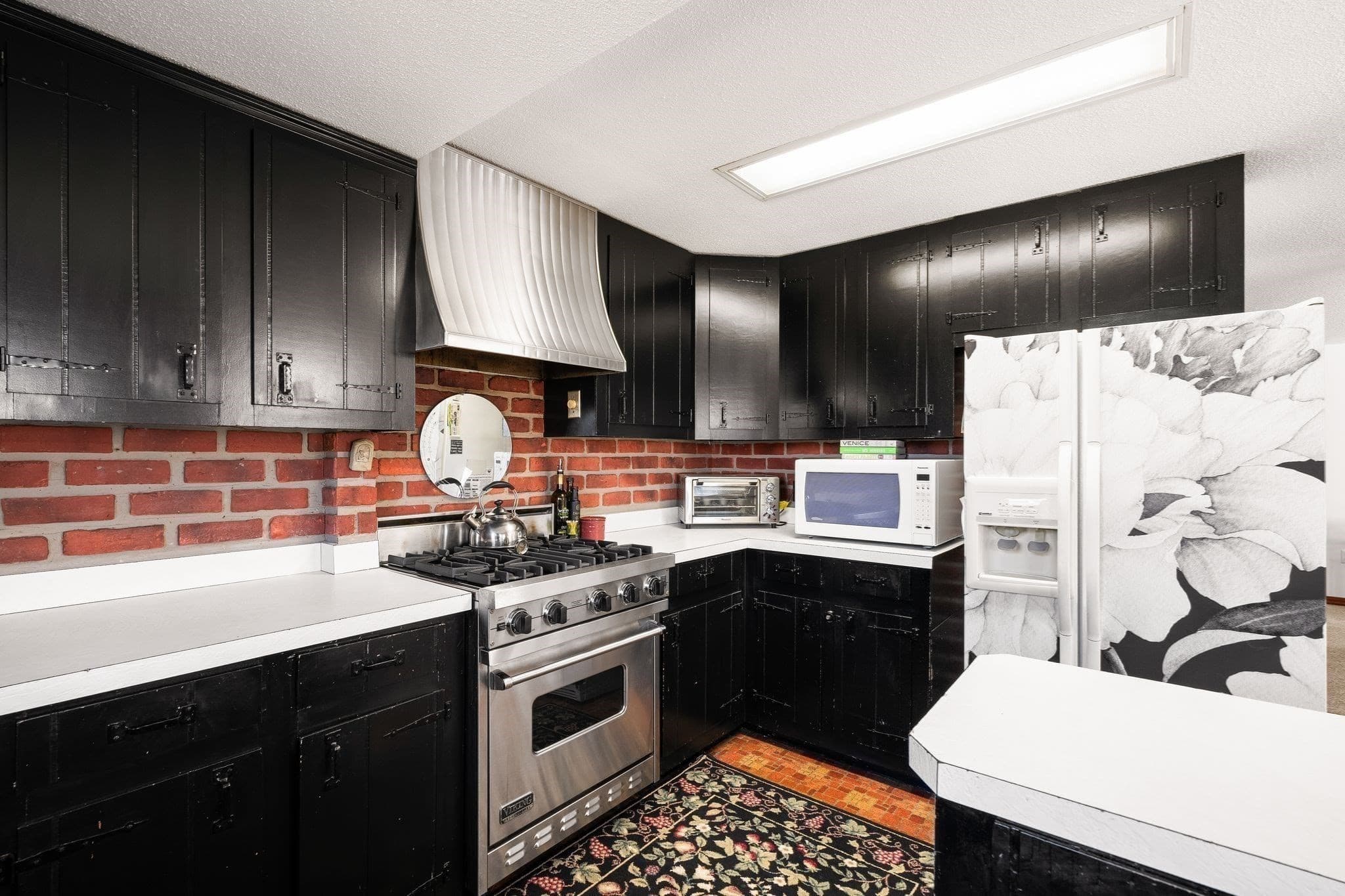 Single Family Residence at 25 Macy St, Quincy MA 02169, Quincy, photo 11 of 36