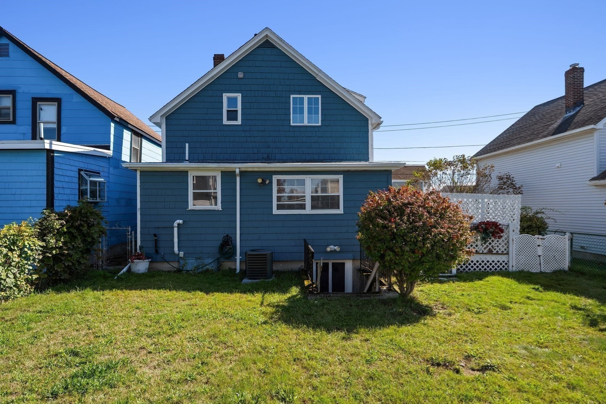 Single Family Residence at 25 Macy St, Quincy MA 02169, Quincy, photo 31 of 36