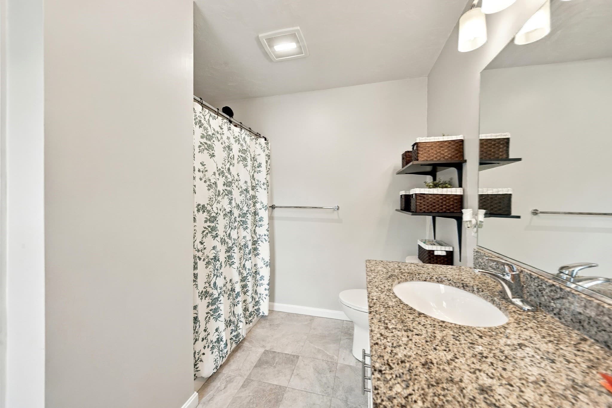 Condominium at 11 Mendon # D, Attleboro MA 02780, Attleboro, photo 27 of 38