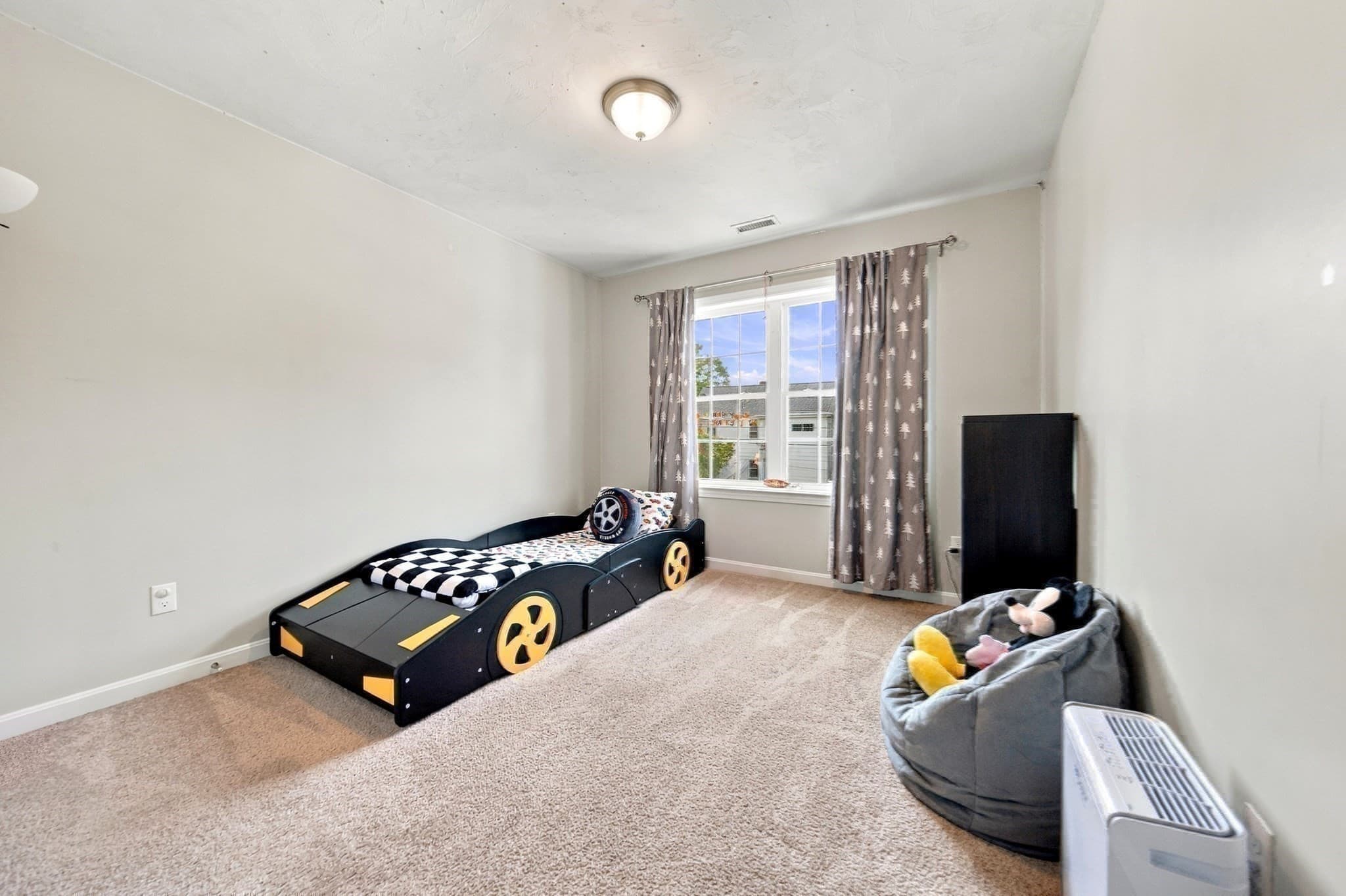 Condominium at 11 Mendon # D, Attleboro MA 02780, Attleboro, photo 31 of 38