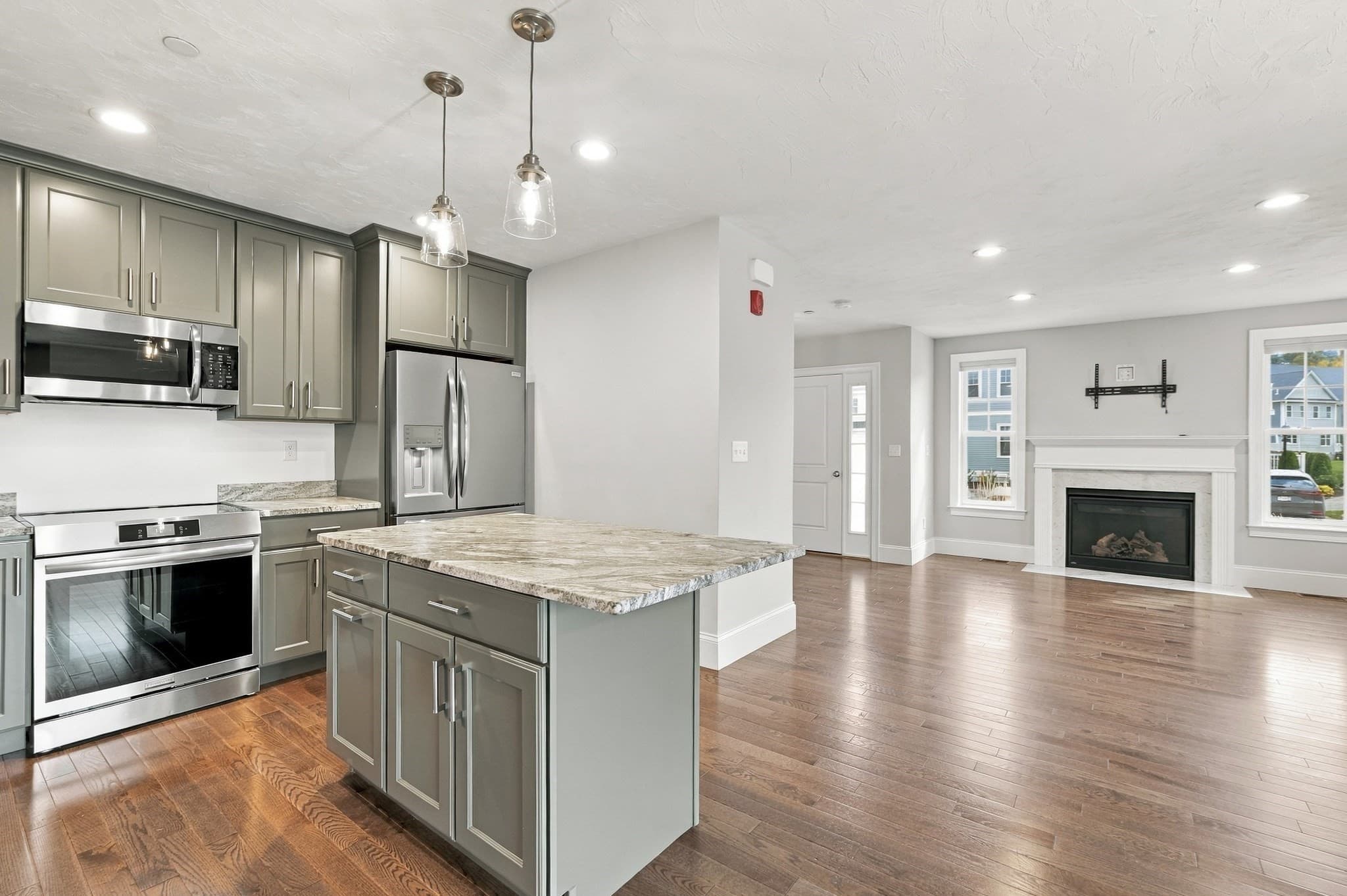 Condominium at 80 Lebaron Boulevard # 10, Lakeville MA 02347, Lakeville, photo 9 of 34