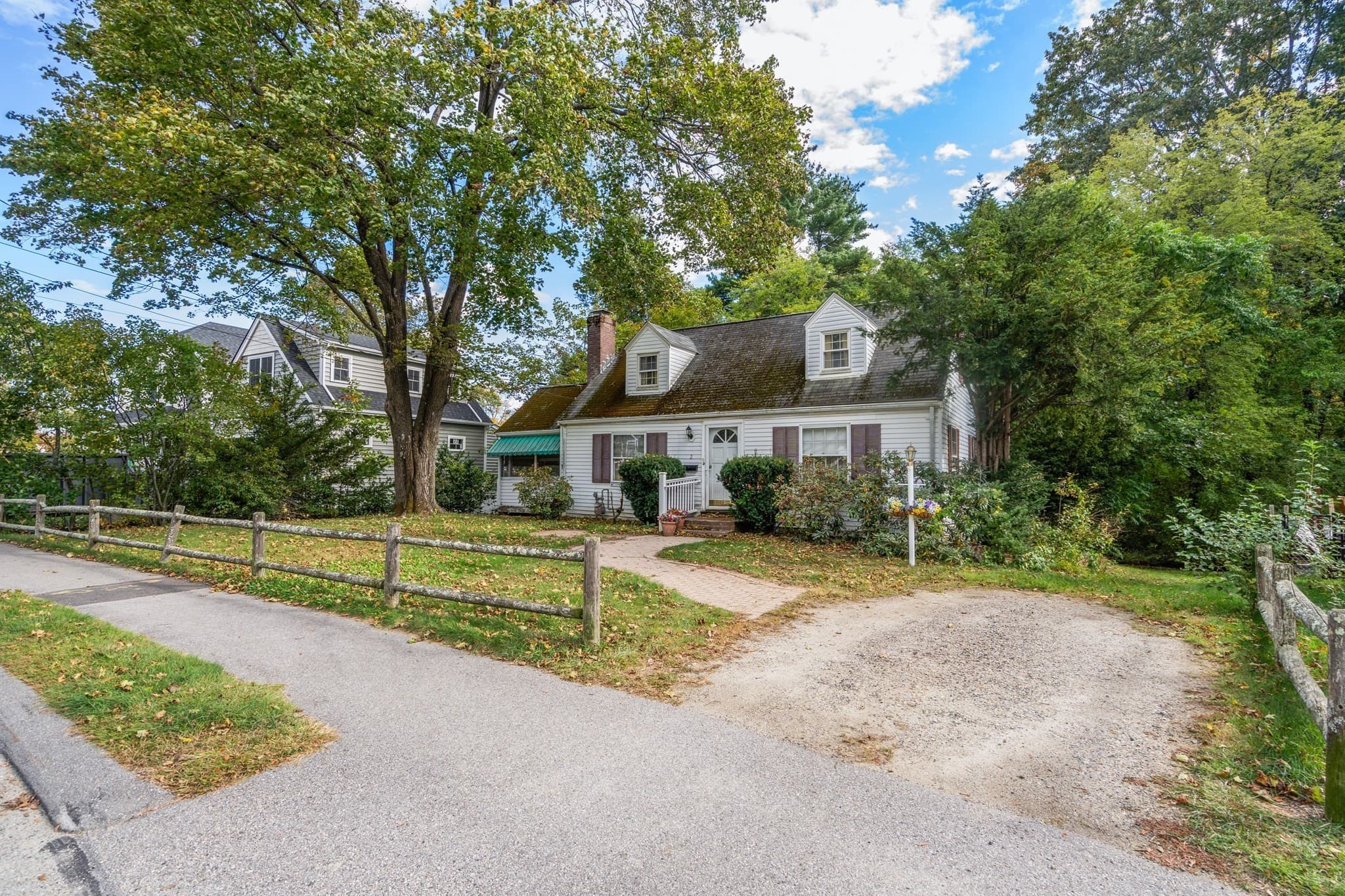 Residential at 2 Eisenhower Ave, Natick MA 01760, Natick, photo 6 of 16