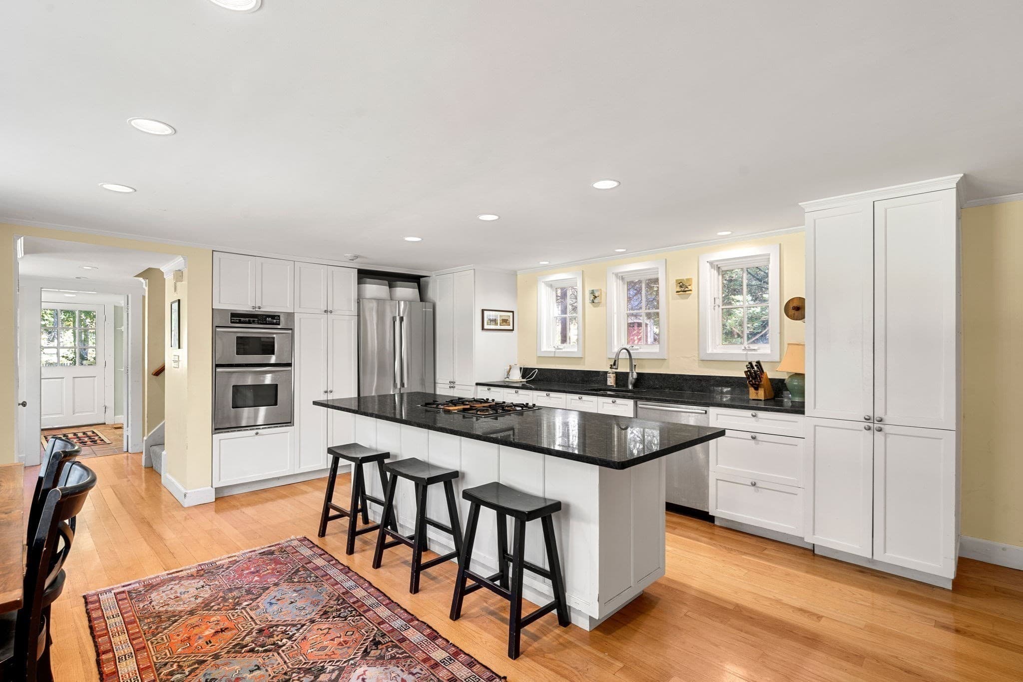 2 Sandy Pond Rd, Lincoln MA 01773