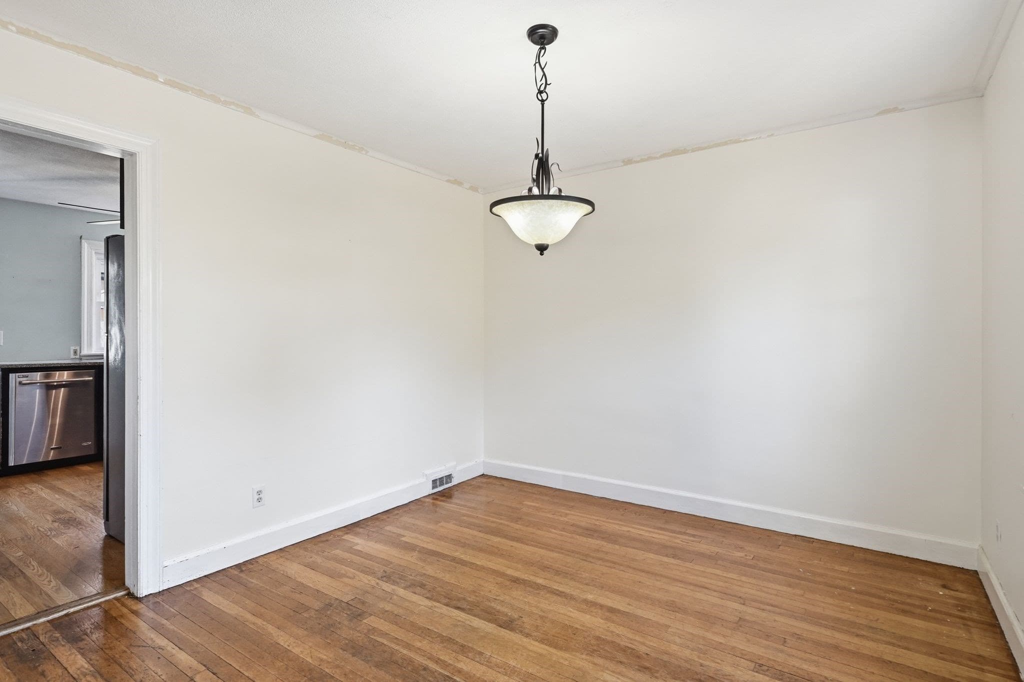 Single Family Residence at 46 Mckinley Ter, Westfield MA 01085, Westfield, photo 16 of 33