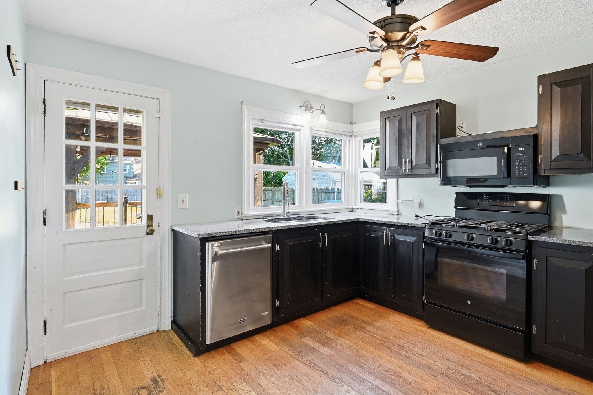 Single Family Residence at 46 Mckinley Ter, Westfield MA 01085, Westfield, photo 12 of 33