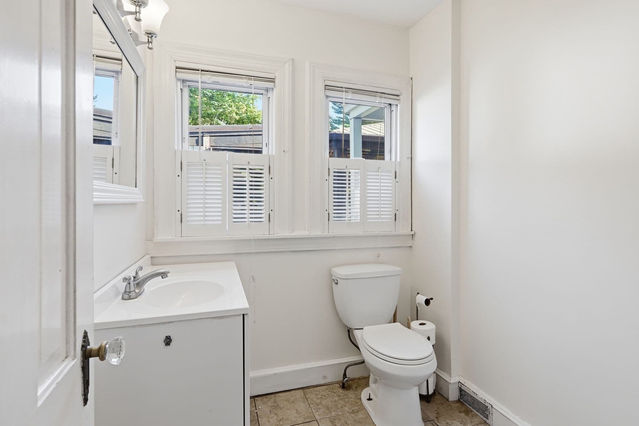 Single Family Residence at 46 Mckinley Ter, Westfield MA 01085, Westfield, photo 10 of 33