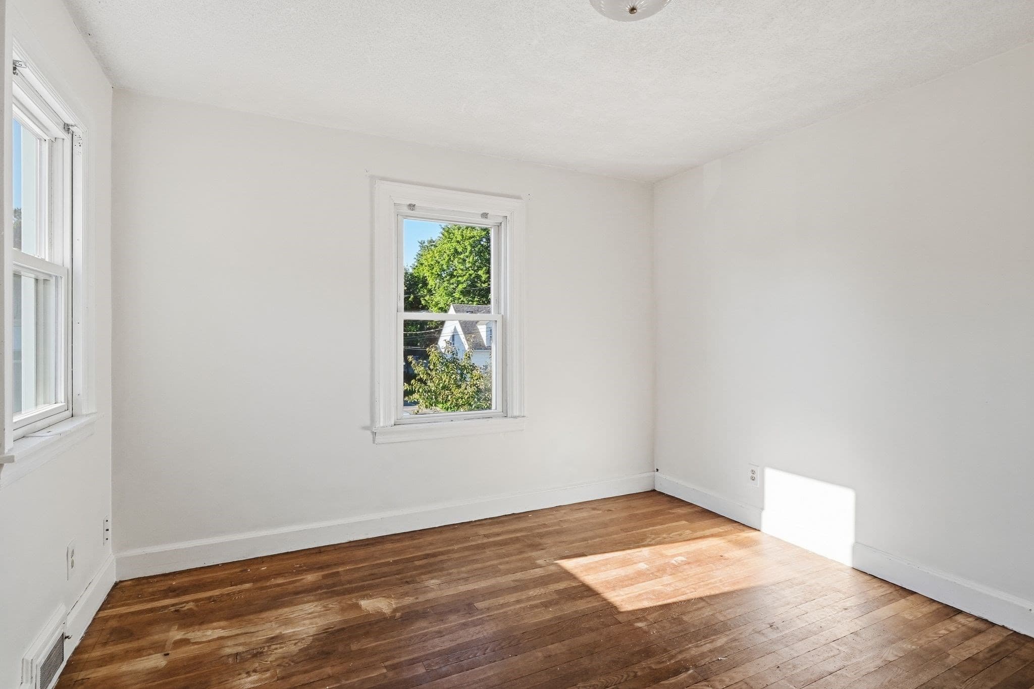 Single Family Residence at 46 Mckinley Ter, Westfield MA 01085, Westfield, photo 25 of 33