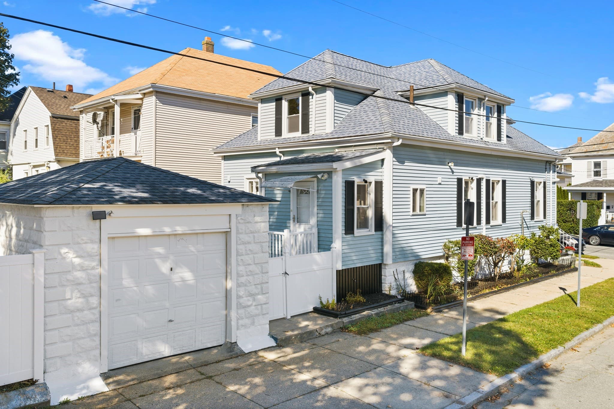 Single Family Residence at 82 Princeton St, New Bedford MA 02745, New Bedford, photo 2 of 19