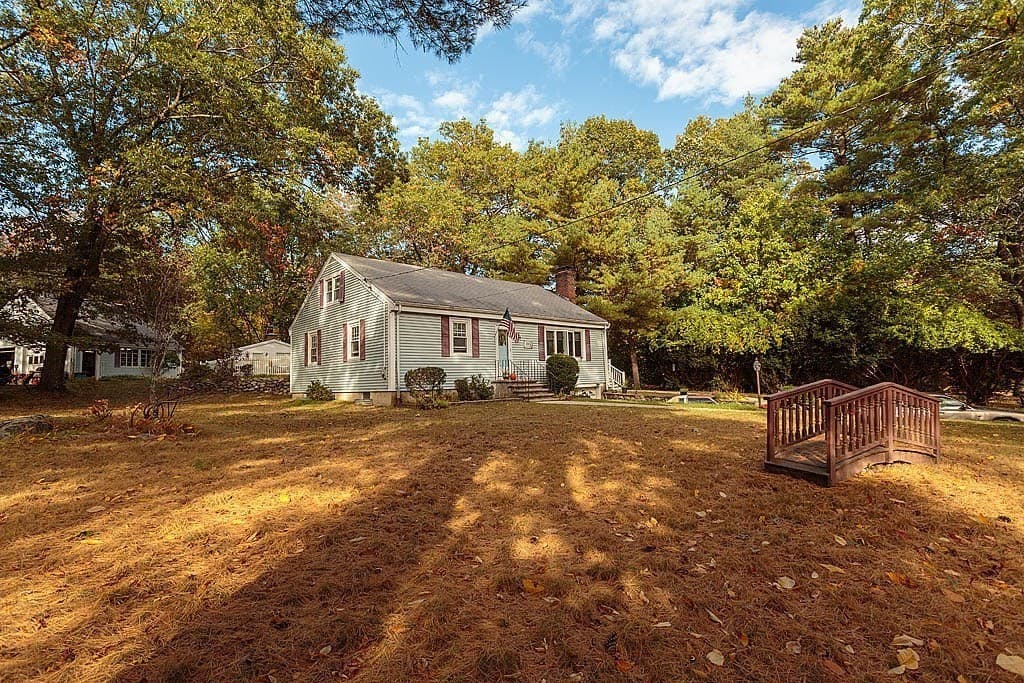 375 Old Russell Street, Woburn MA 01801