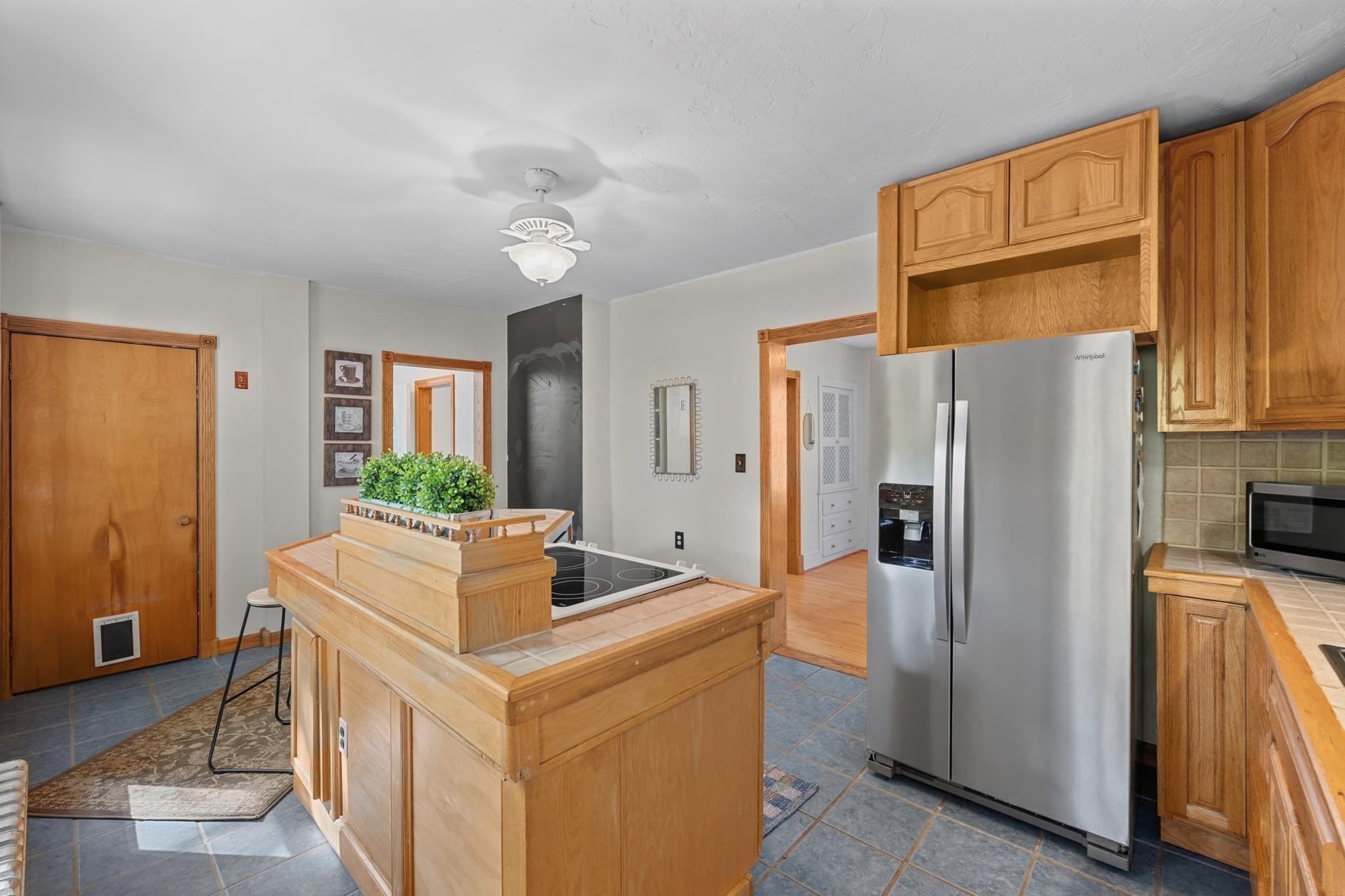 Single Family Residence at 26 New Harbor Road, Clinton MA 01510, Clinton, photo 7 of 30