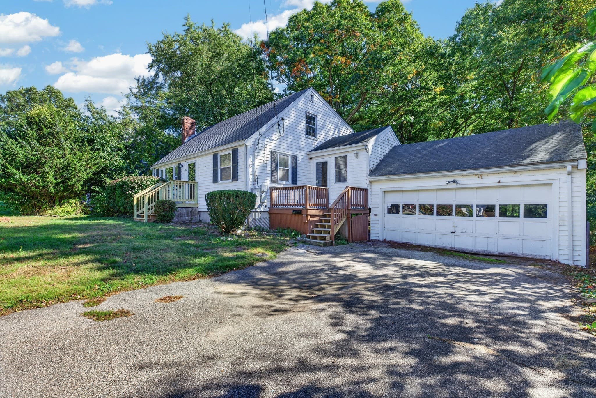 Single Family Residence at 12 Hillsdale Road, Holbrook MA 02343, Holbrook, photo 2 of 28