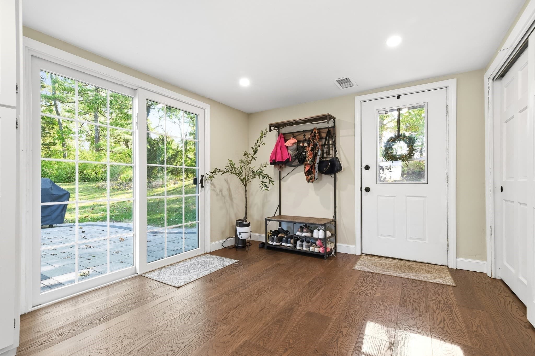 Single Family Residence at 52 Cranch St, Weymouth MA 02189, Weymouth, photo 13 of 42