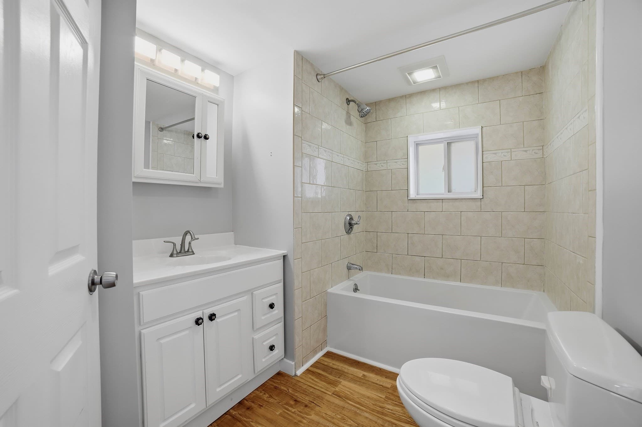 2 Family - 2 Units Up/Down at 24 Collins, Amesbury MA 01913, Amesbury, photo 8 of 28