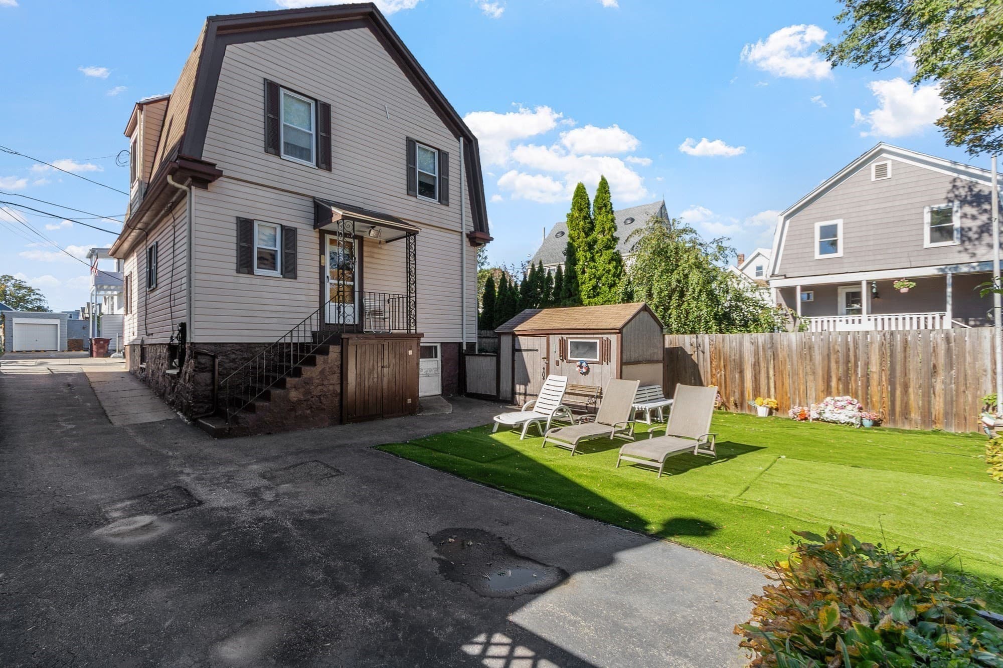 Single Family Residence at 25 Herbert St, Everett MA 02149, Everett, photo 2 of 26