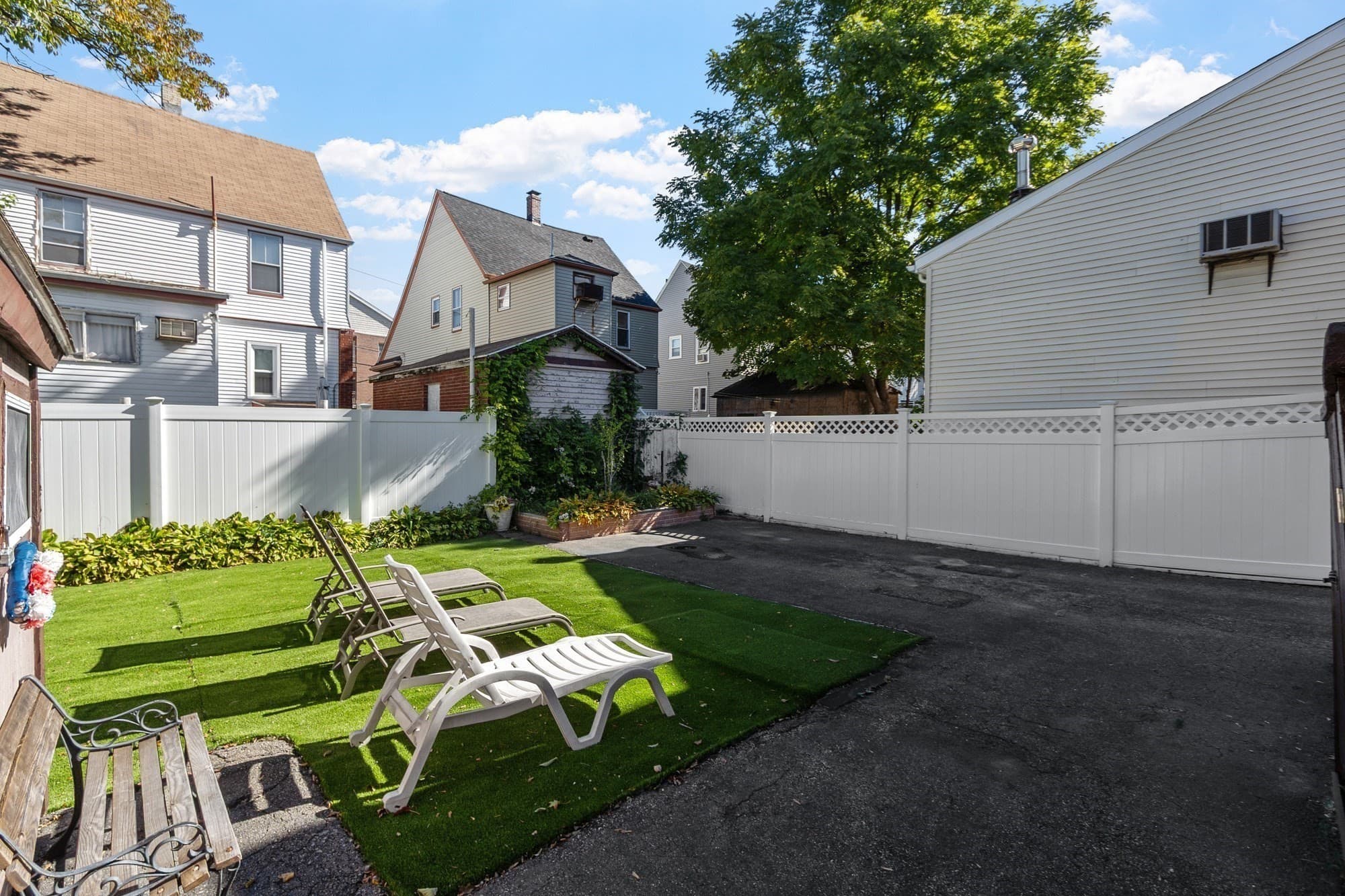 Single Family Residence at 25 Herbert St, Everett MA 02149, Everett, photo 4 of 26