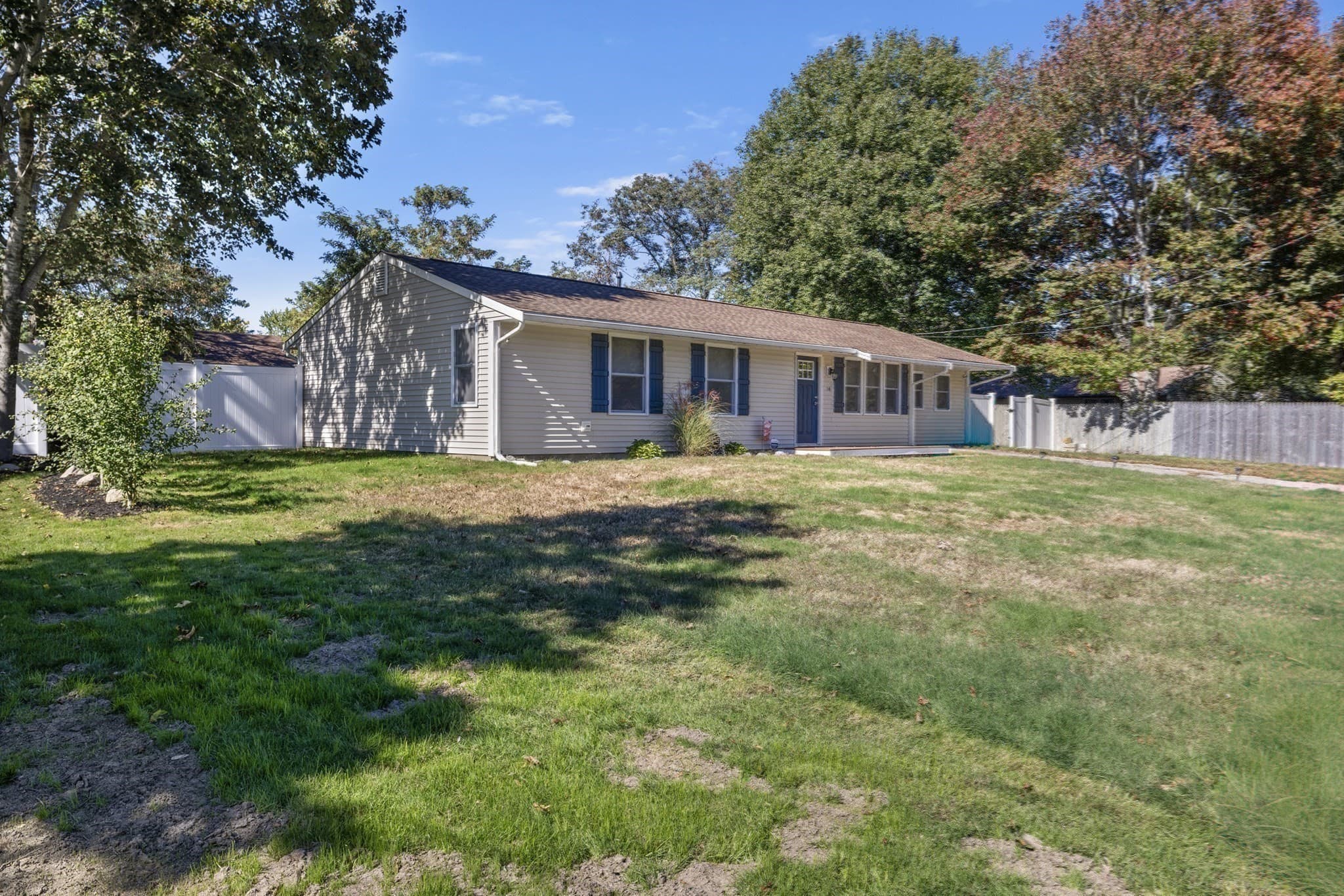 Single Family Residence at 14 Dennis Ln, Wareham MA 02571, Wareham, photo 27 of 35