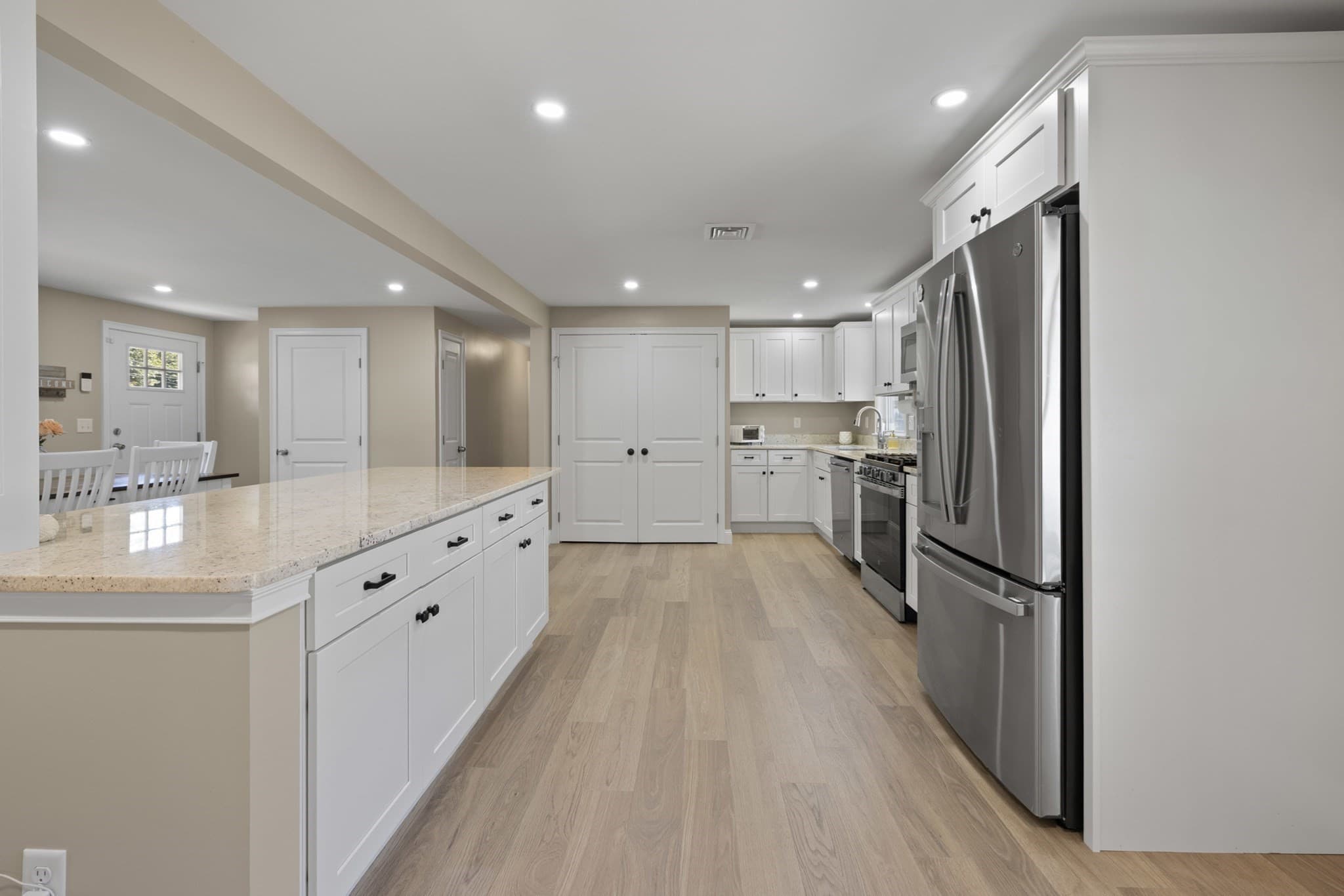 Single Family Residence at 14 Dennis Ln, Wareham MA 02571, Wareham, photo 7 of 35
