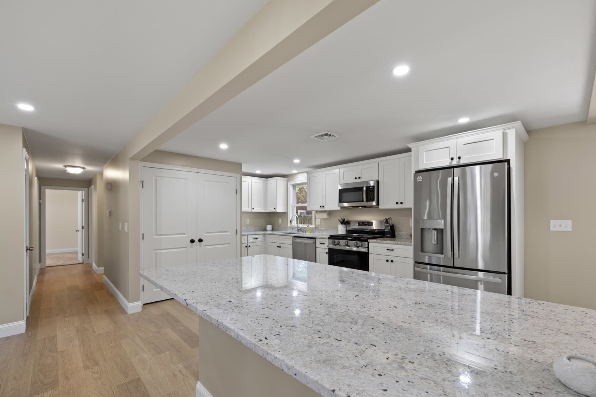 Single Family Residence at 14 Dennis Ln, Wareham MA 02571, Wareham, photo 8 of 35