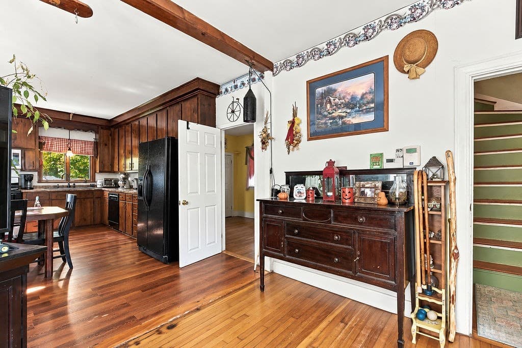 Single Family Residence at 4 Prospect St, North Attleboro MA 02760, North Attleboro, photo 3 of 26