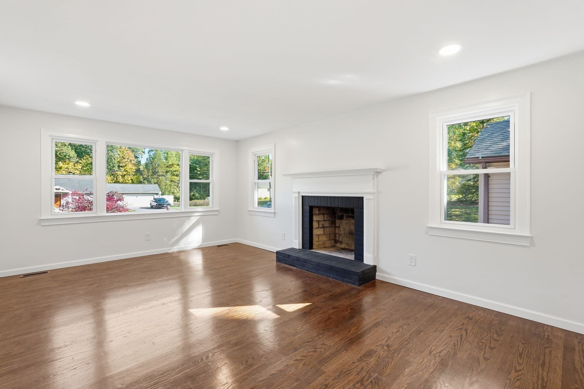 Single Family Residence at 17 Meadowview Rd, Wilbraham MA 01095, Wilbraham, photo 17 of 33