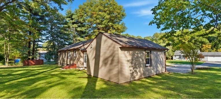 Single Family Residence at 17 Meadowview Rd, Wilbraham MA 01095, Wilbraham, photo 5 of 33