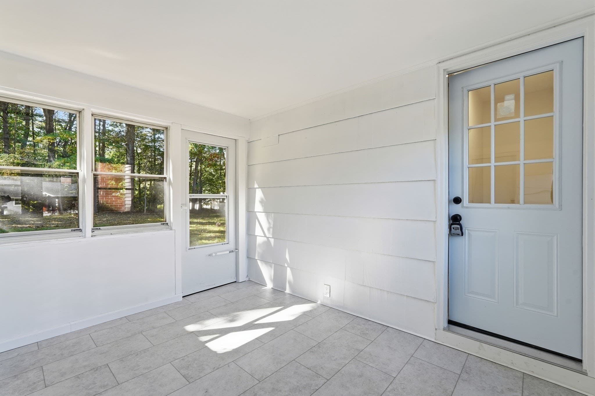 Single Family Residence at 17 Meadowview Rd, Wilbraham MA 01095, Wilbraham, photo 8 of 33