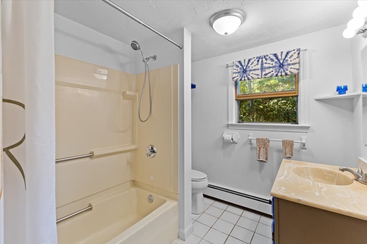 Single Family Residence at 286 Pembroke St, Kingston MA 02364, Kingston, photo 37 of 42