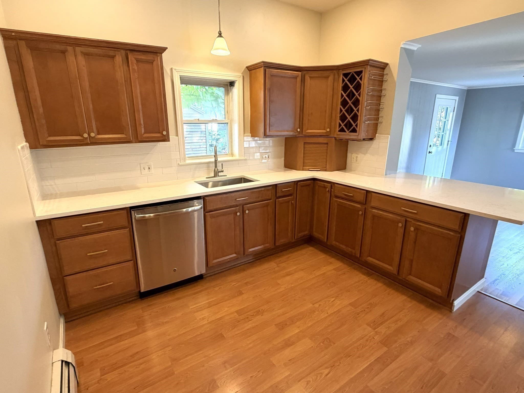 Single Family Residence at 10 Metropolitan Ave, Ashland MA 01721, Ashland, photo 6 of 32