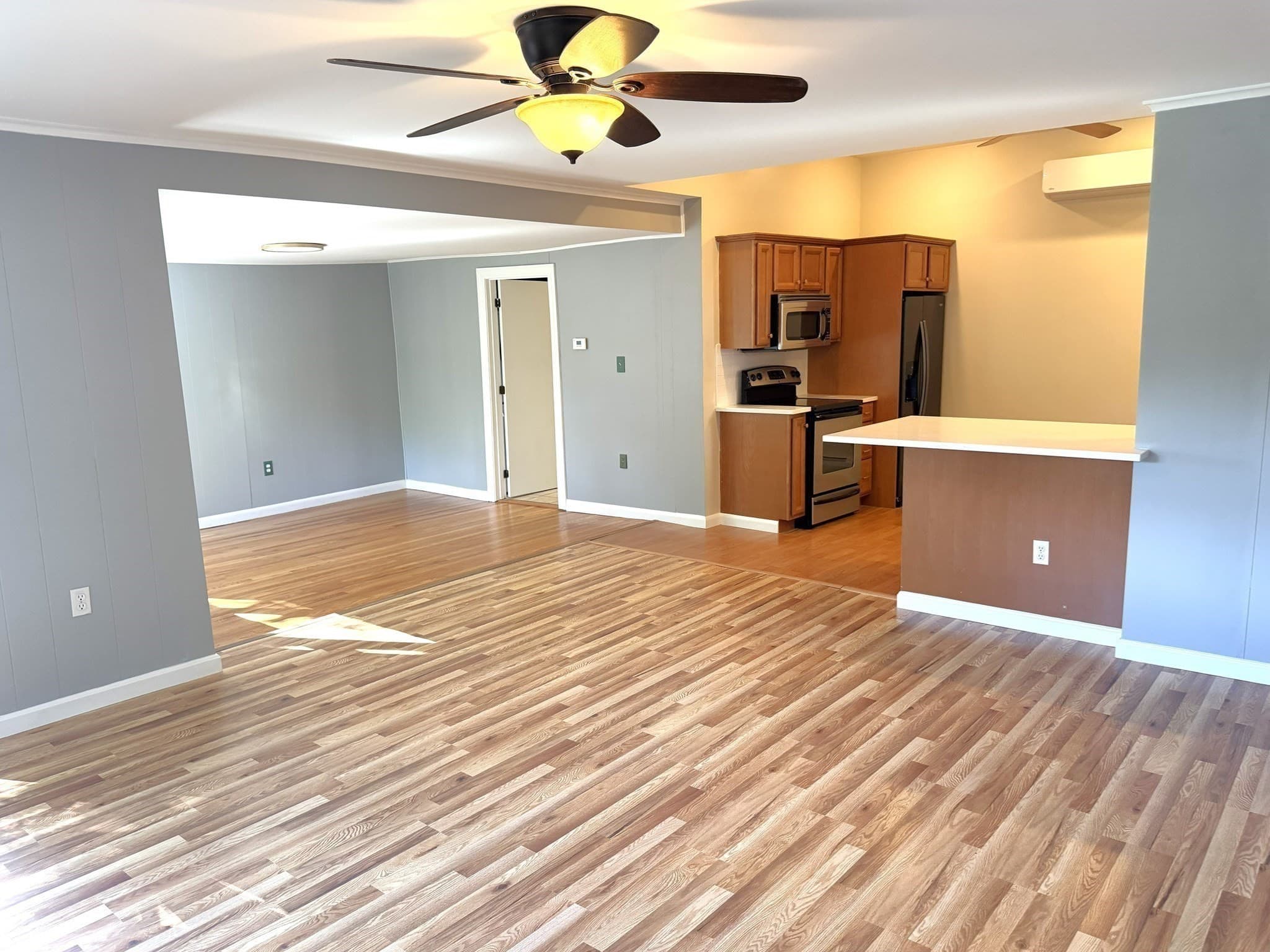 Single Family Residence at 10 Metropolitan Ave, Ashland MA 01721, Ashland, photo 4 of 32