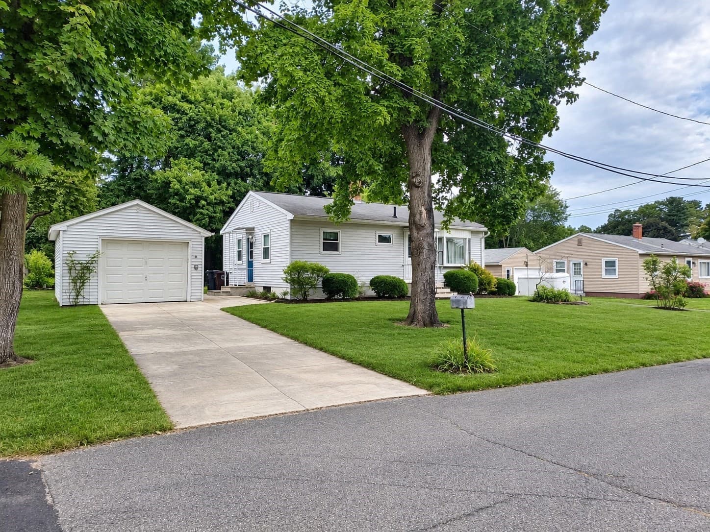 Single Family Residence at 81 Beveridge Blvd, Westfield MA 01085, Westfield, photo 2 of 30