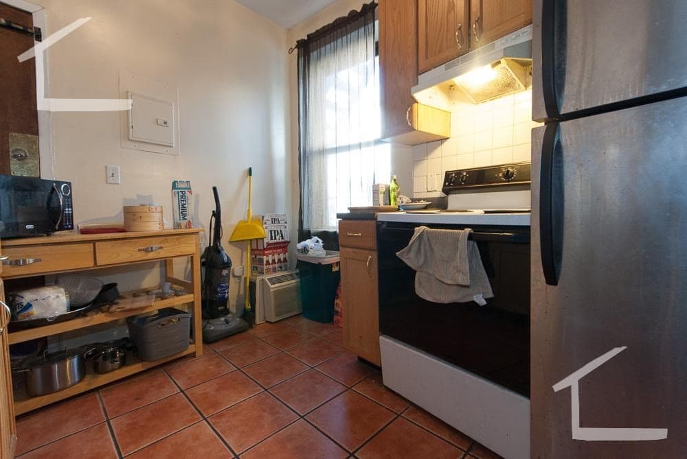 Condominium at 96 Linden St # 2, Boston MA 02134, Boston, photo 4 of 11