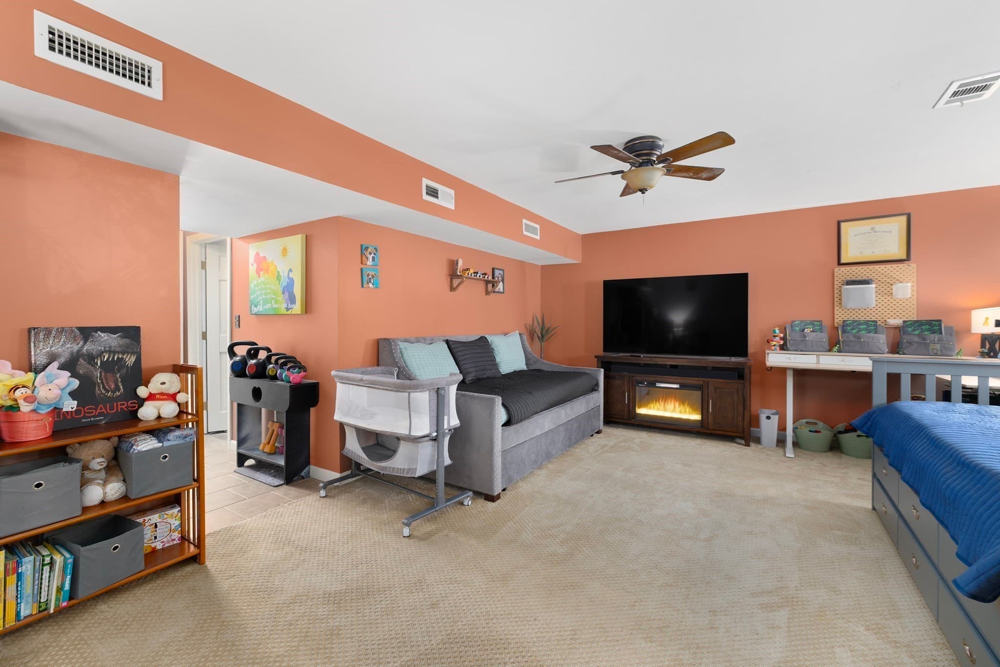 Condominium at 17 Cork Cir # B, Millville MA 01529, Millville, photo 23 of 36