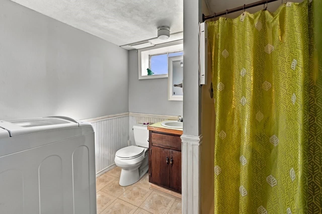 Single Family Residence at 14 Coronet Ave, Methuen MA 01844, Methuen, photo 32 of 40