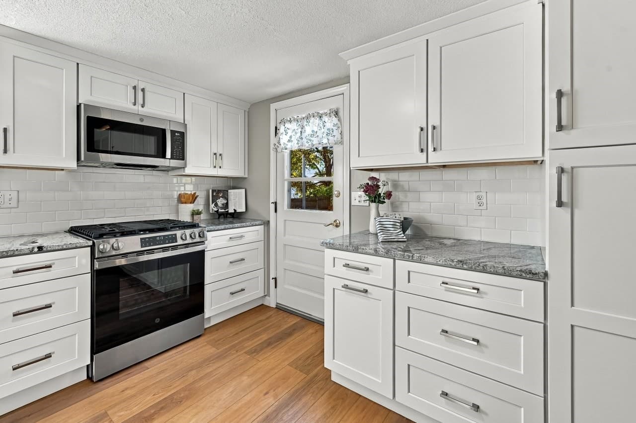Single Family Residence at 14 Coronet Ave, Methuen MA 01844, Methuen, photo 5 of 40