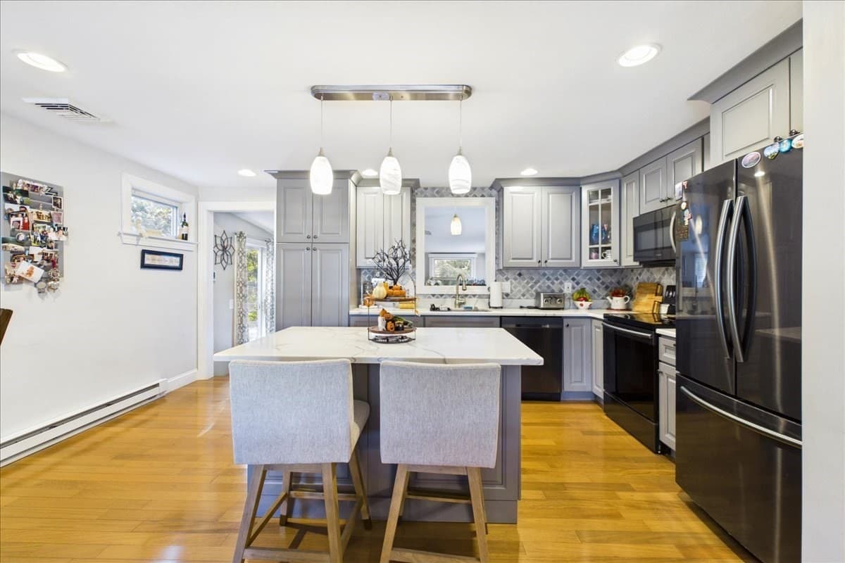 Single Family Residence at 68 Old Mansion Lane, Whitman MA 02382, Whitman, photo 2 of 16