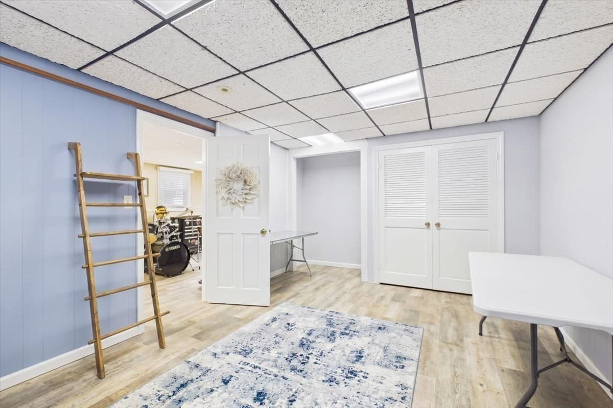 Single Family Residence at 68 Old Mansion Lane, Whitman MA 02382, Whitman, photo 13 of 16