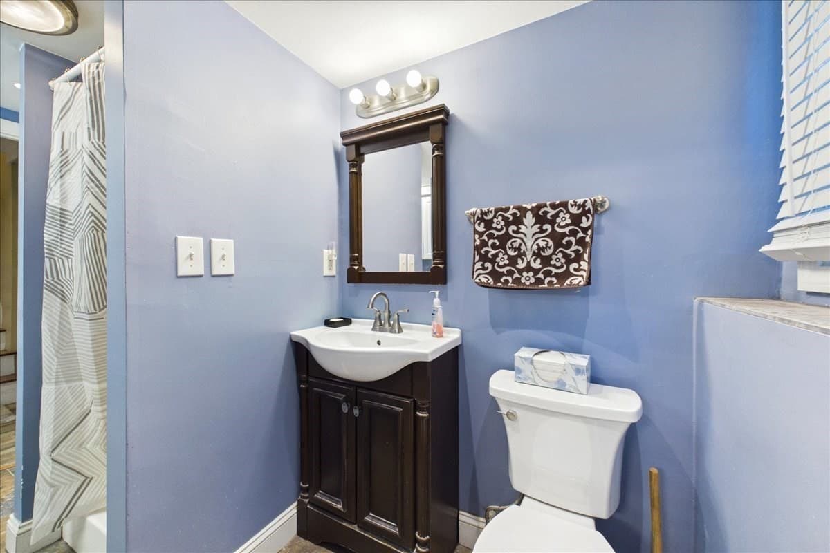Single Family Residence at 68 Old Mansion Lane, Whitman MA 02382, Whitman, photo 12 of 16