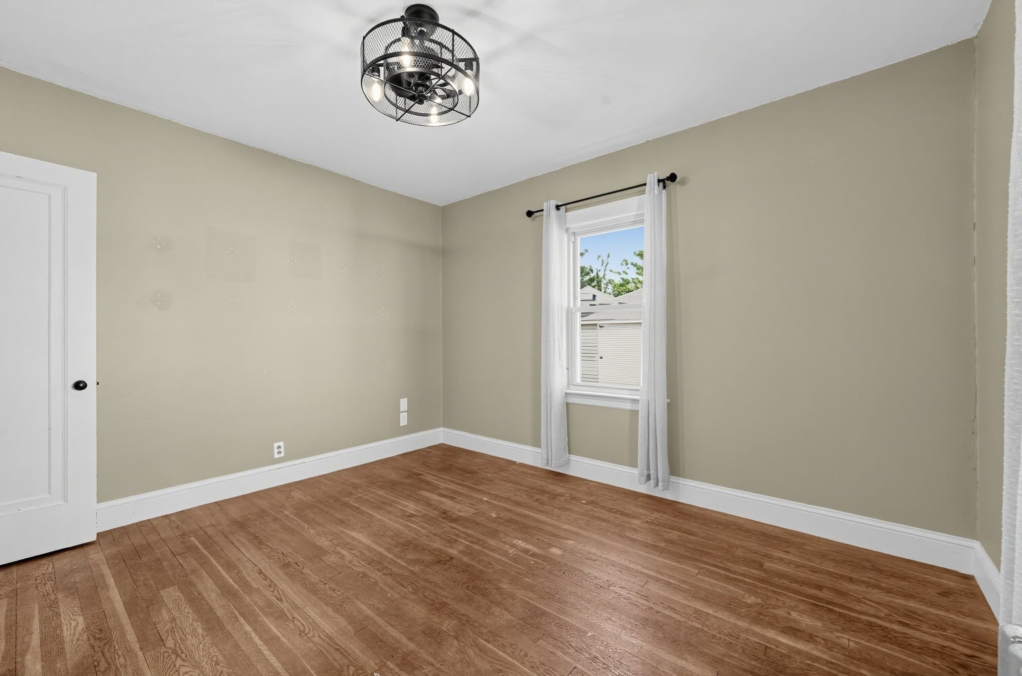 Single Family Residence at 85 Quinapoxet Ln, Worcester MA 01606, Worcester, photo 17 of 26