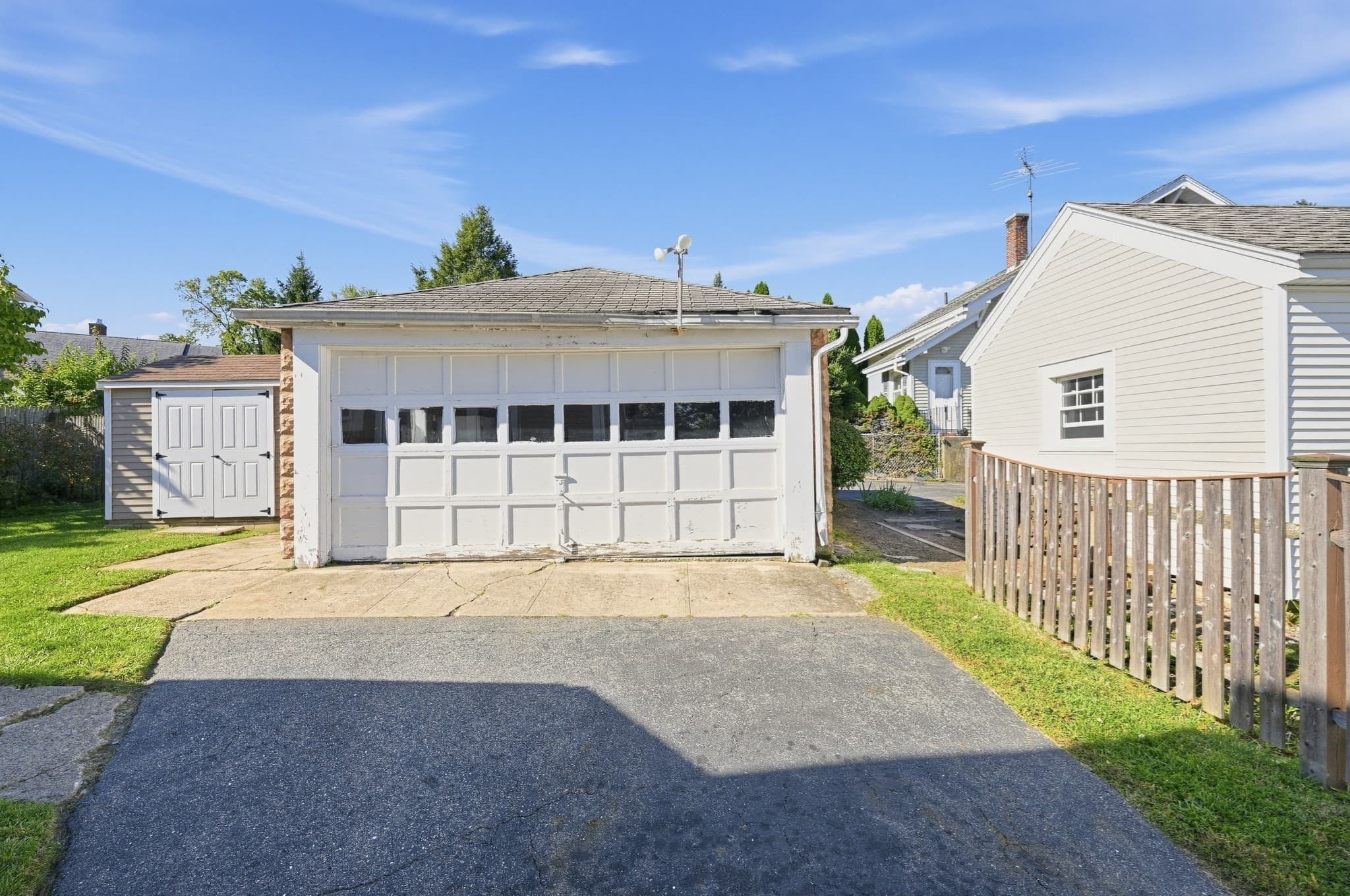 Single Family Residence at 85 Quinapoxet Ln, Worcester MA 01606, Worcester, photo 24 of 26