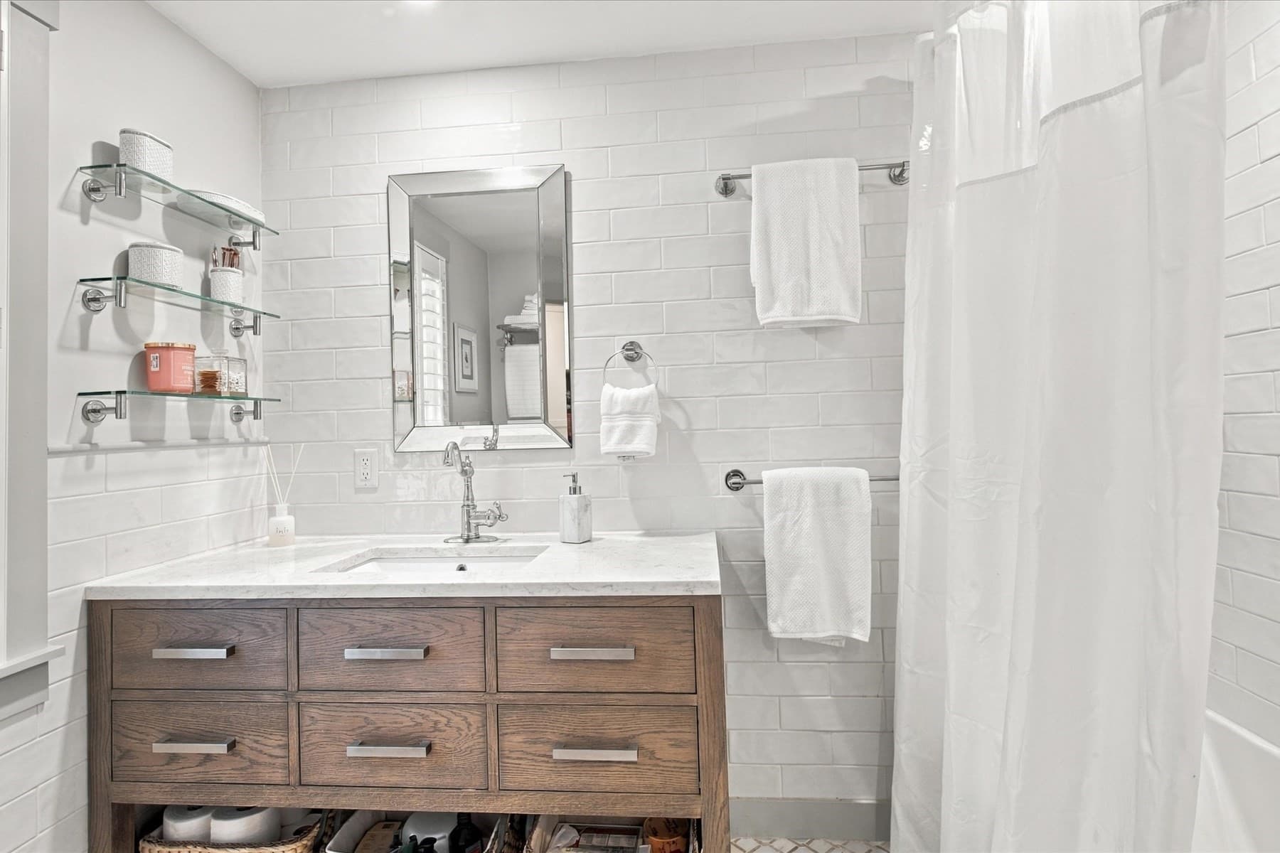 Single Family Residence at 5 Evelyns Dr, Harwich MA 02645, Harwich, photo 16 of 42