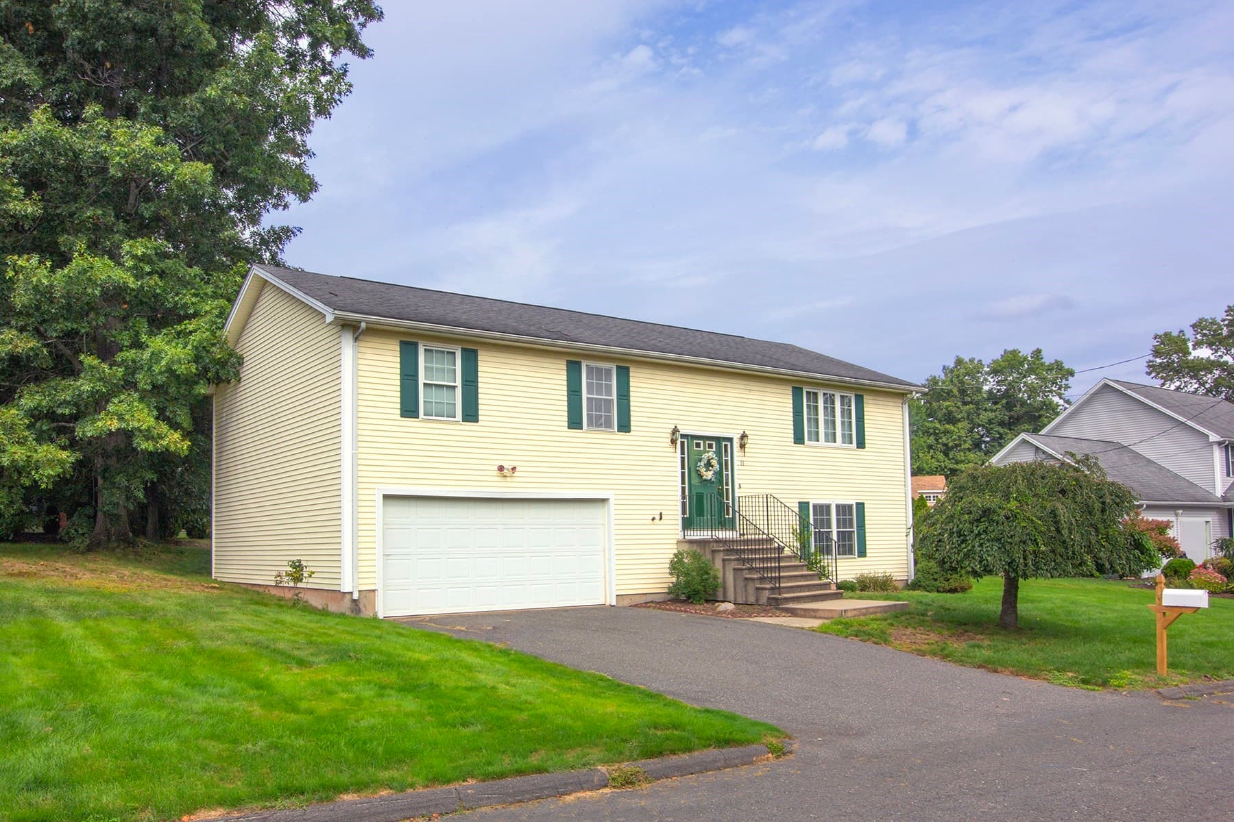 Single Family Residence at 11 Dale St, East Longmeadow MA 01028, East Longmeadow, photo 2 of 27