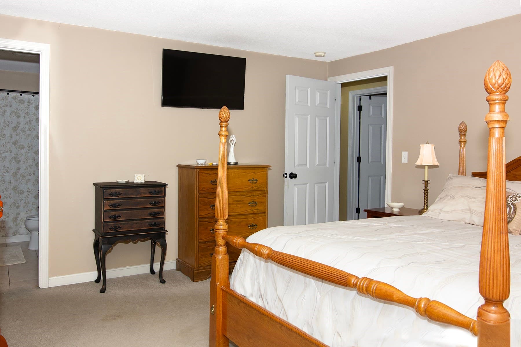 Single Family Residence at 11 Dale St, East Longmeadow MA 01028, East Longmeadow, photo 16 of 27