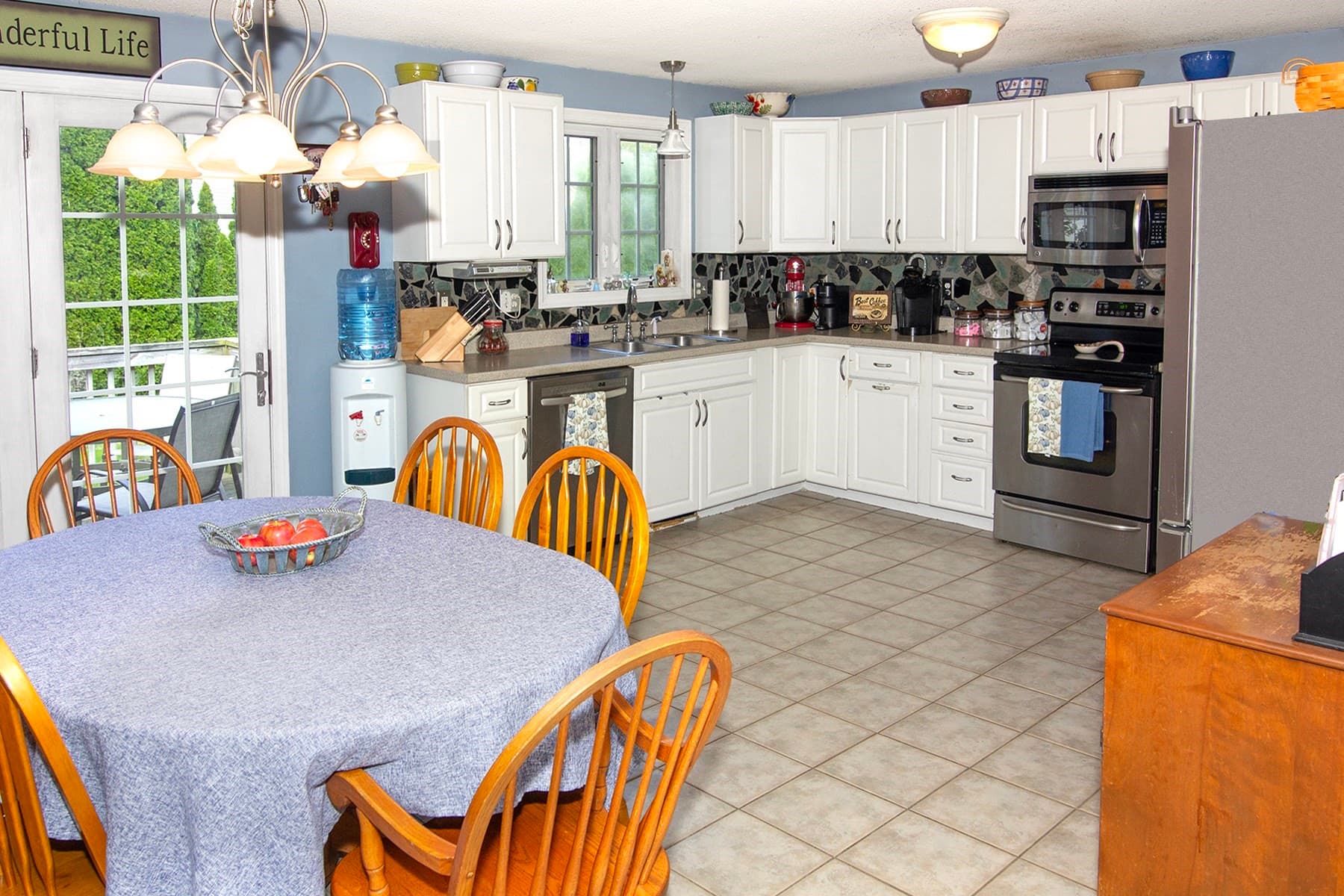 Single Family Residence at 11 Dale St, East Longmeadow MA 01028, East Longmeadow, photo 12 of 27