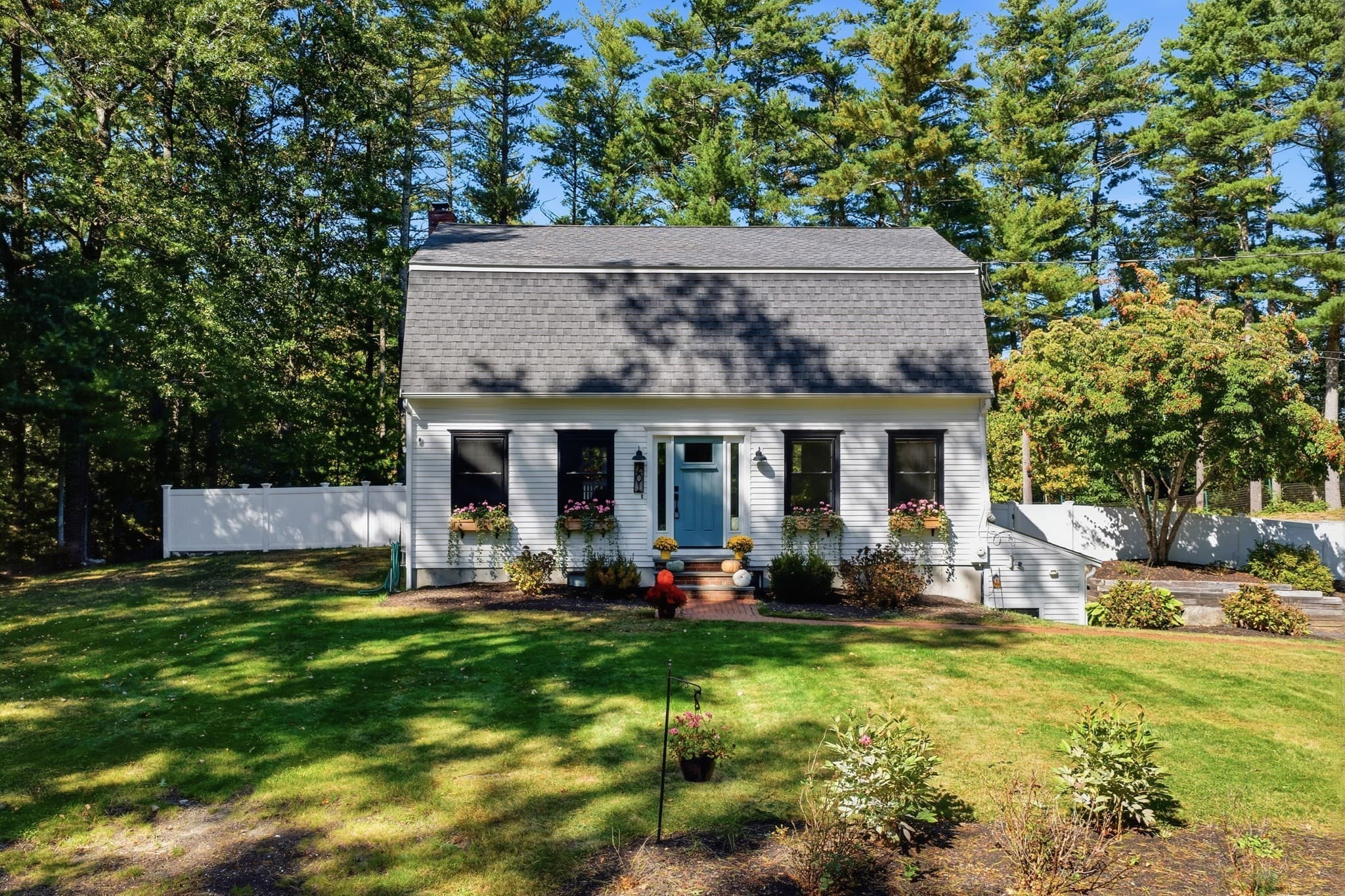 201 Parting Ways Rd, Kingston MA 02364