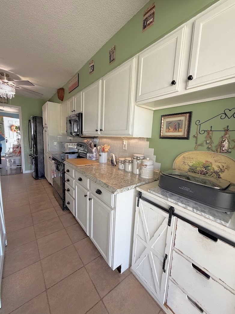 Condominium at 75 Outer Drive # 75, Chicopee MA 01022, Chicopee, photo 10 of 24