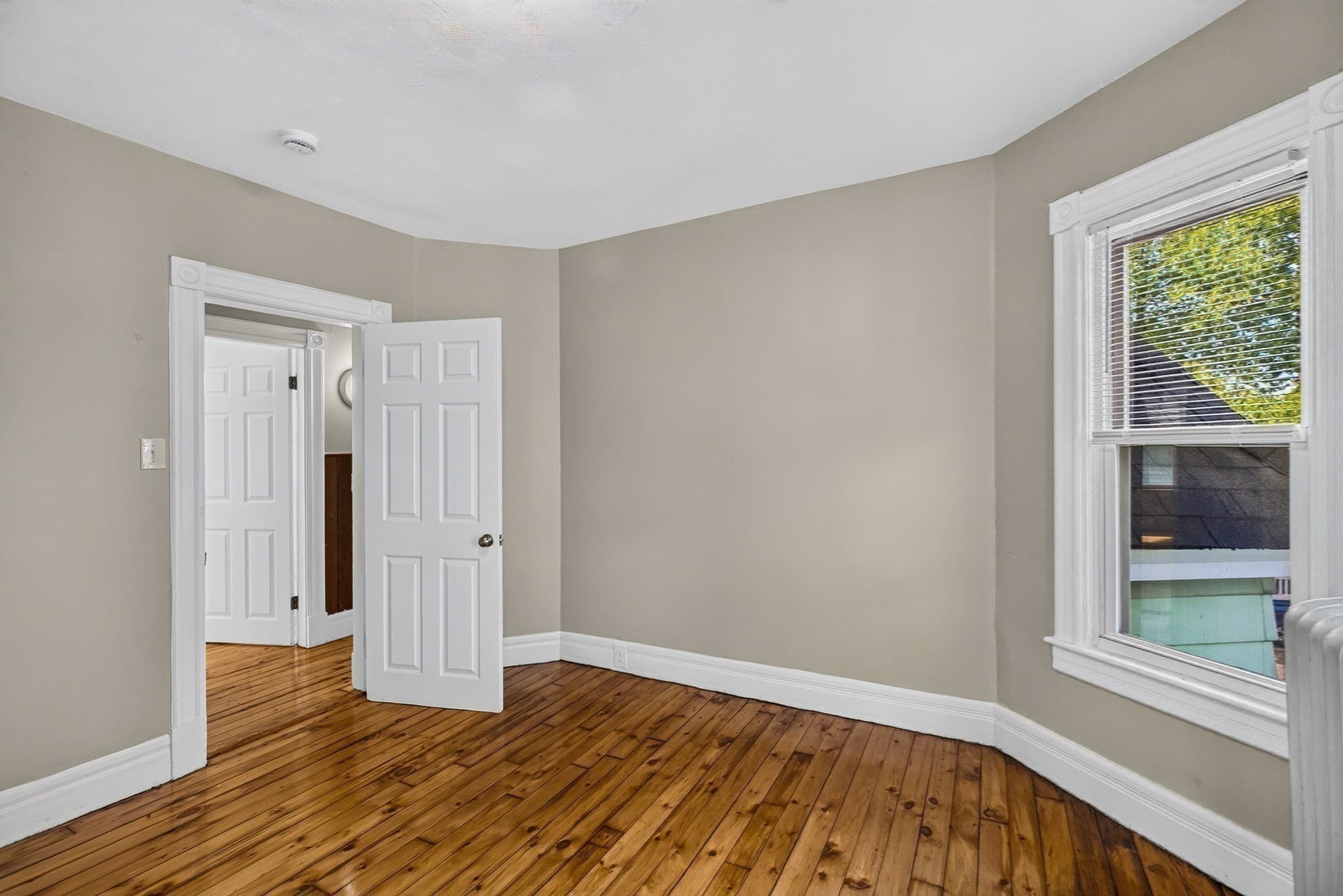 Single Family Residence at 69 Crystal Ave, Springfield MA 01108, Springfield, photo 23 of 28