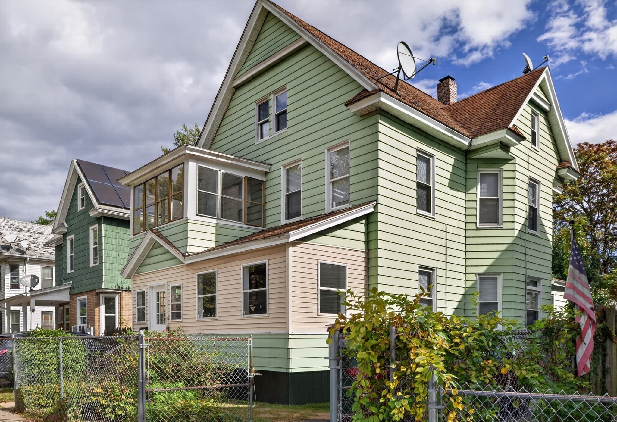 Single Family Residence at 69 Crystal Ave, Springfield MA 01108, Springfield, photo 2 of 28